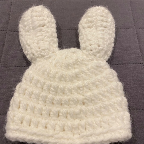 Baby 3-6M Easter Bunny Knit Hat - Picture 2 of 2